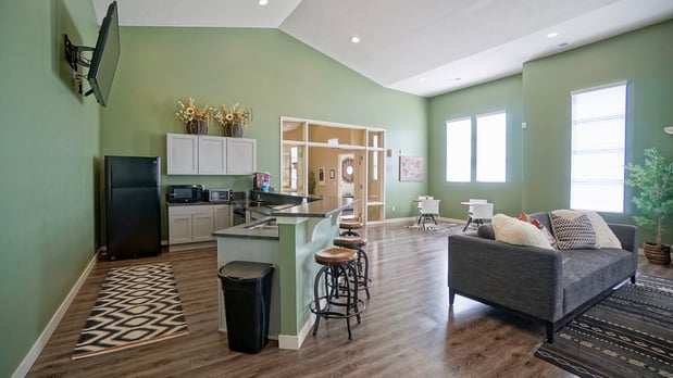 Images Oquirrh Hills Apartments