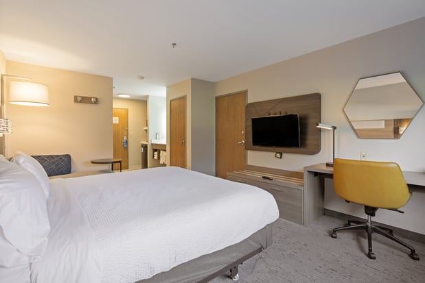 Images Holiday Inn Express & Suites Torrington by IHG