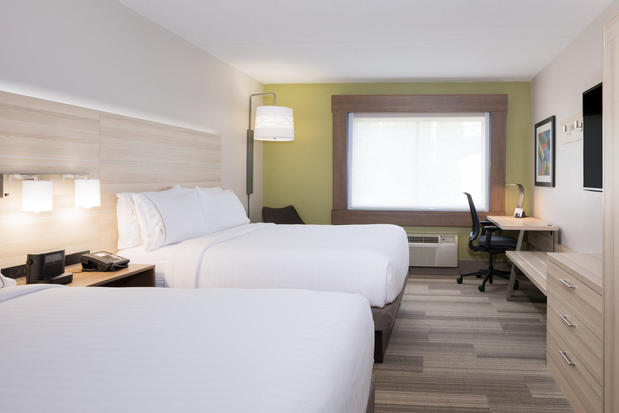 Images Holiday Inn Express Louisville Northeast by IHG