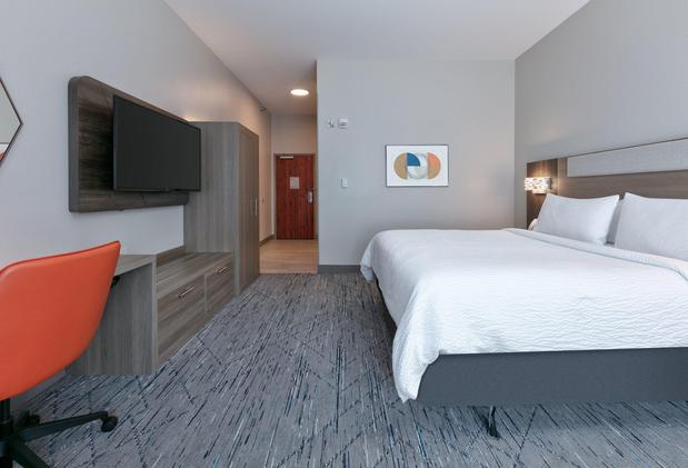 Images Holiday Inn Express & Suites Minneapolis SW - Shakopee, an IHG Hotel