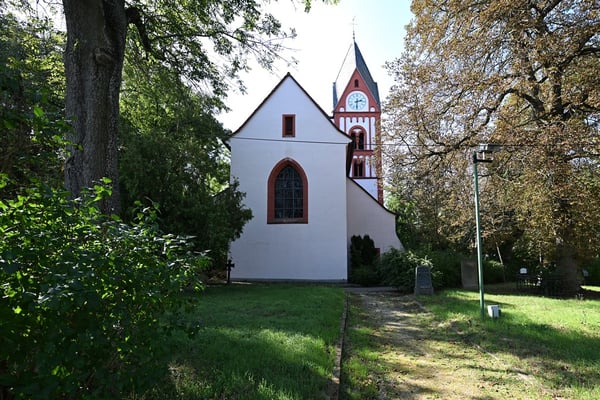 Bergkirche Osthofen (Fotograf: Ben Pakalski)