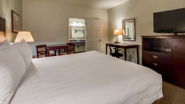 Images Best Western Plus Bayshore Inn