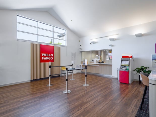 Images Wells Fargo Bank