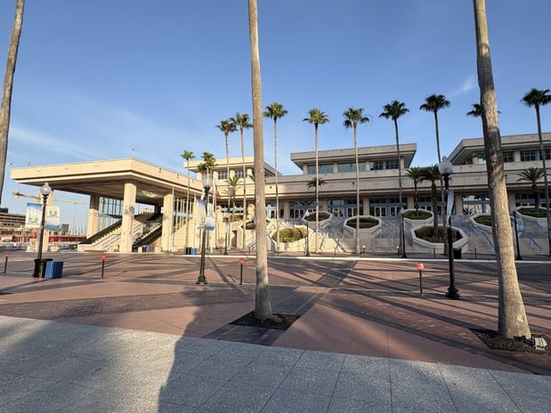 Images FedEx Office Print & Ship Center