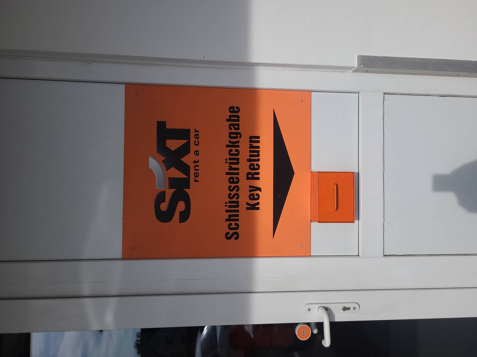 SIXT Autovermietung Weingarten, Hähnlehofstr. 5 in Weingarten