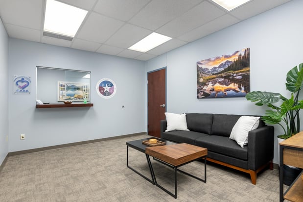 Images Pasadena Villa Outpatient Treatment Center - Quad Cities