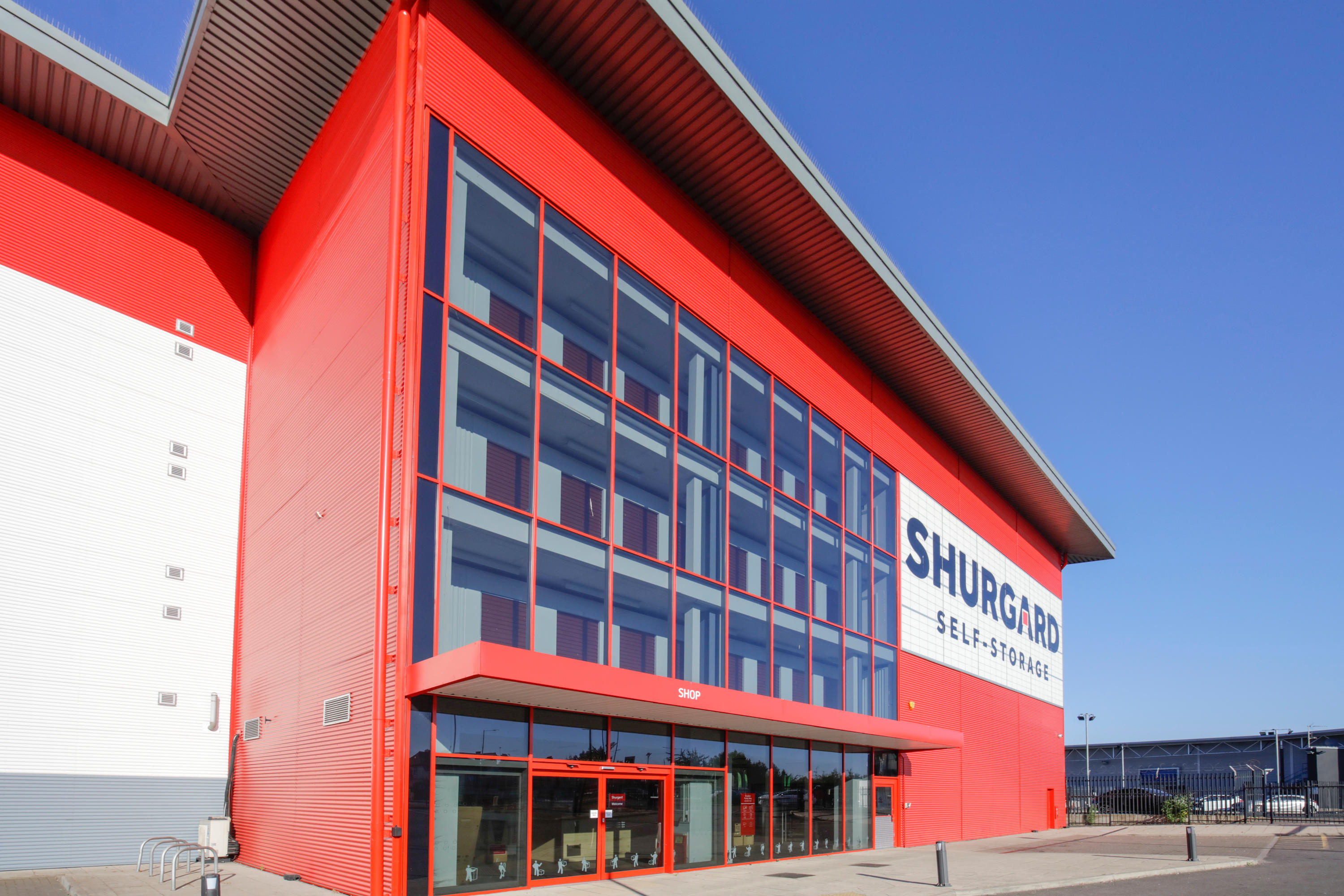 Shurgard Self-Storage Croydon Purley Way - Main entrance Shurgard Self Storage Croydon Purley Way Croydon 020 8618 1000