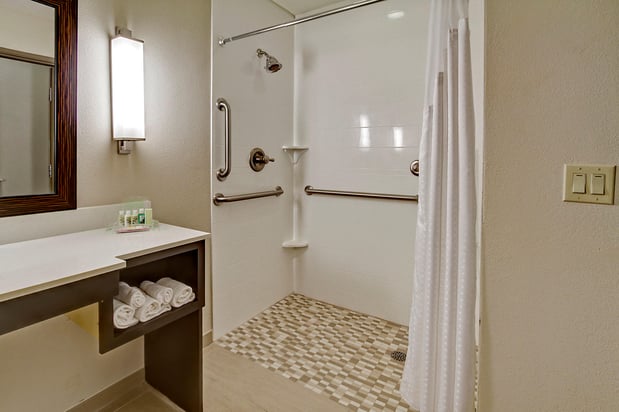 Images Holiday Inn & Suites Tupelo North by IHG