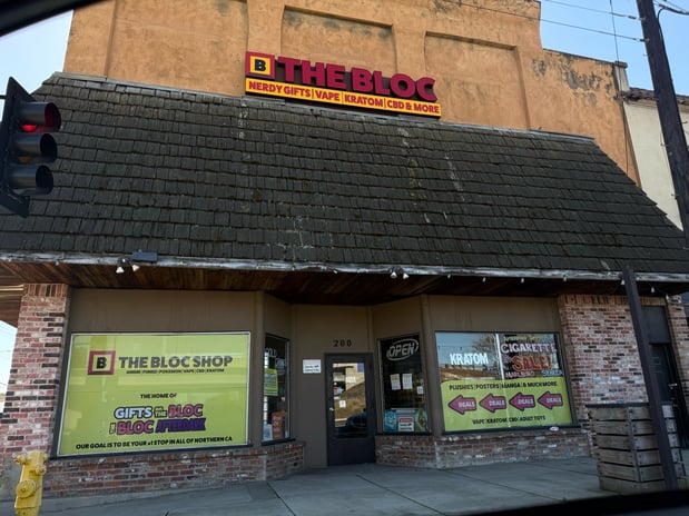 Images CoinFlip Bitcoin ATM - The Bloc Shop Marysville - Smoke, Vape, and More (Yuba City)