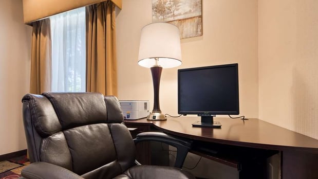 Images Best Western Plaza Hotel Saugatuck