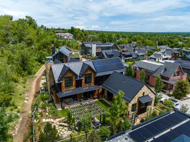 Images Compass: Kiki Kidder and Brad Thomas, Realtors