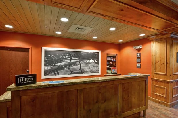 Images Hampton Inn & Suites New Hartford