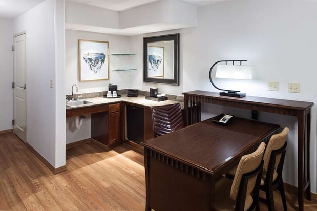 Images Embassy Suites by Hilton Anchorage