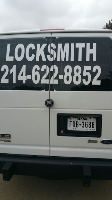 DML Locksmith work van