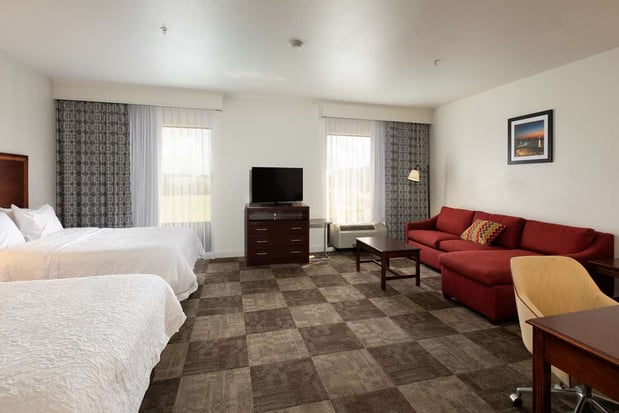 Images Hampton Inn & Suites Baton Rouge - I-10 East