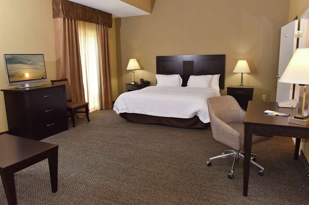 Images Hampton Inn & Suites Alexandria