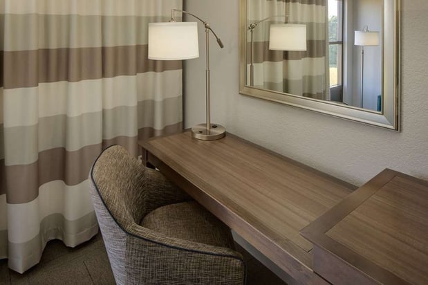 Images Hampton Inn & Suites Nashville-Airport