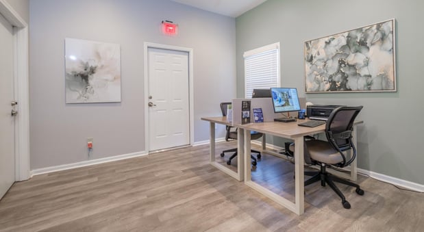 Images Heathermoor & Bedford Commons Apartments