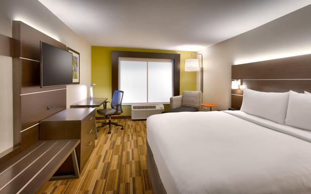 Images Holiday Inn Express & Suites El Paso I-10 East, an IHG Hotel