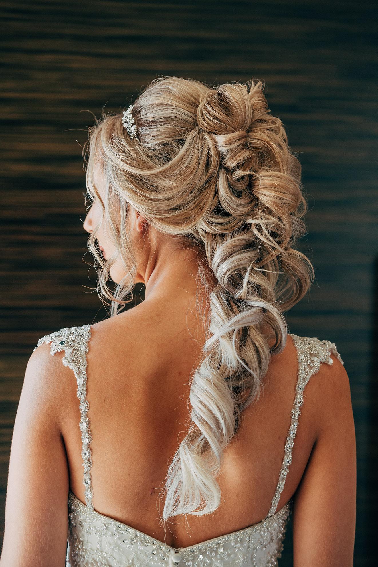 Images Exquisite Bridal Hair