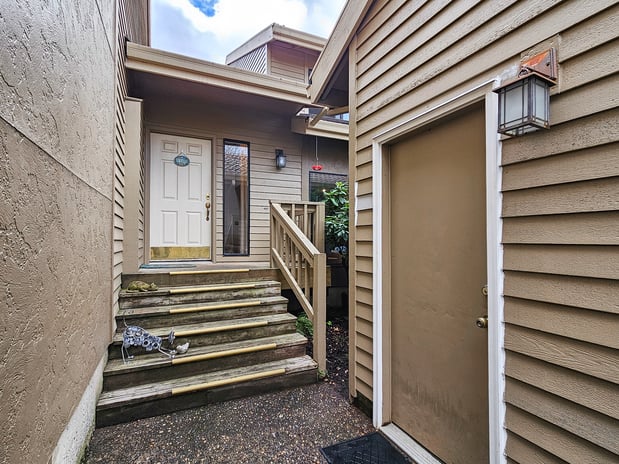 Images Phyllis Podolske, REALTOR | Premiere Property Group