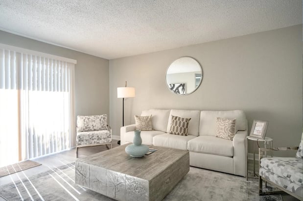Images Skylar Pointe Apartments
