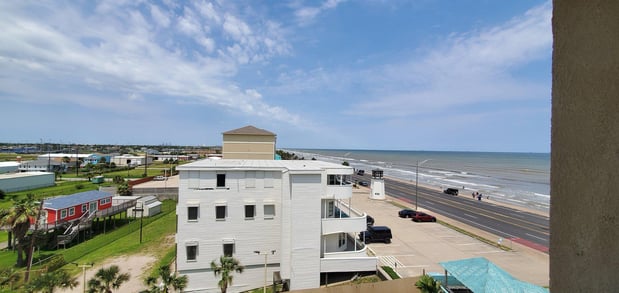 Images Holiday Inn Express & Suites Galveston West-Seawall by IHG