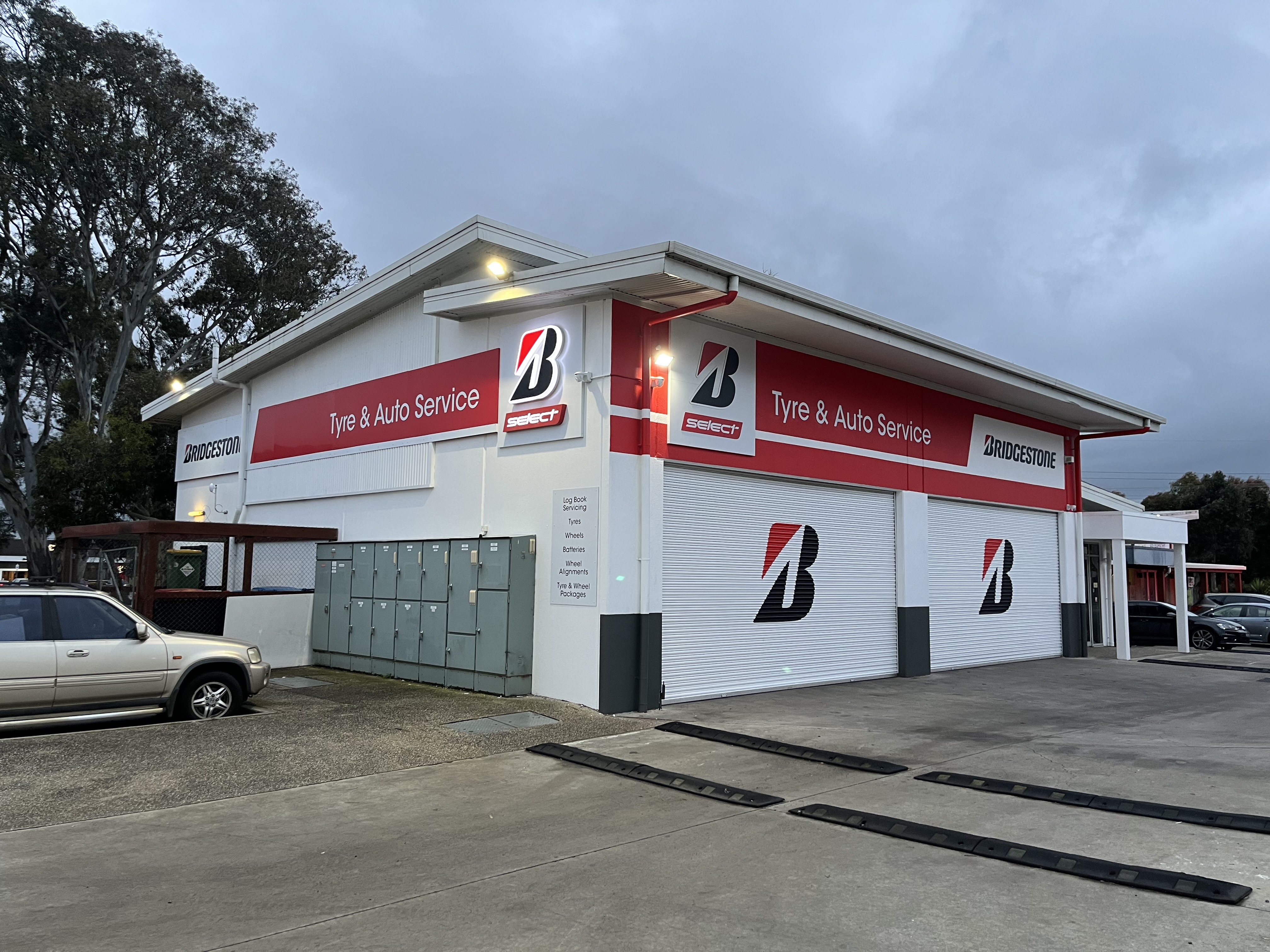 Images Bridgestone Select Tyre & Auto Doreen