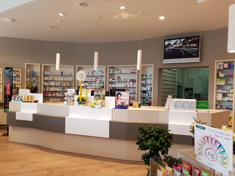 Images Farmacia Avezzu' Roberta