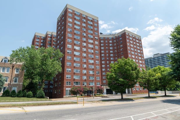 Images The Carlyle Apartment Homes