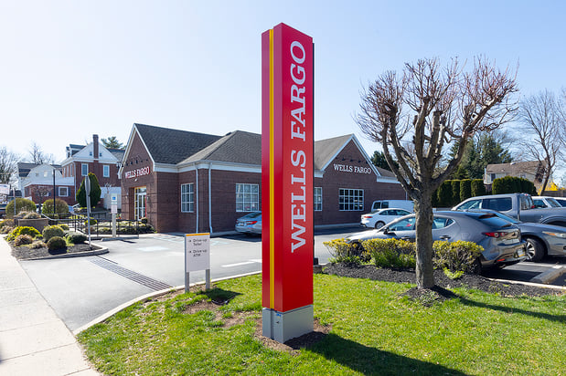 Images Wells Fargo Bank