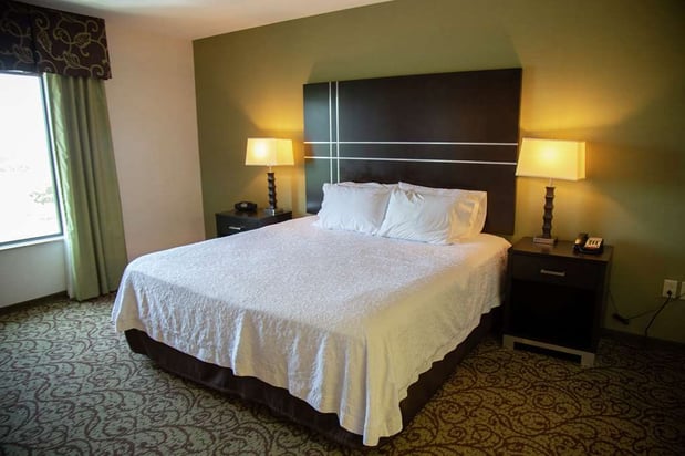 Images Hampton Inn & Suites Sharon