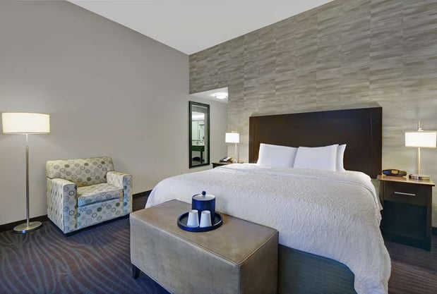 Images Hampton Inn & Suites Robbinsville