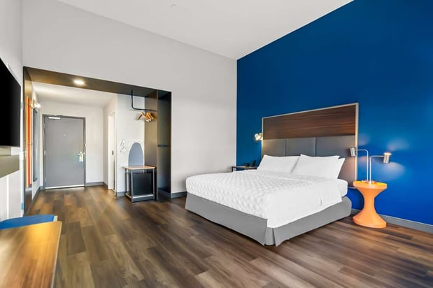 Images Tru by Hilton Rogers Bentonville
