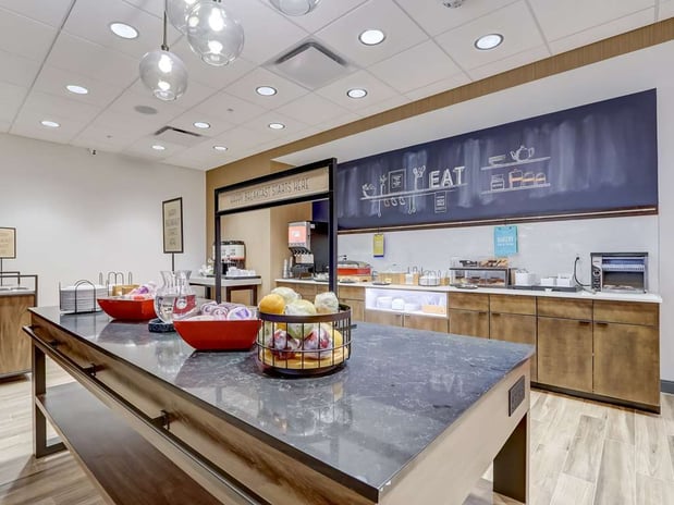 Images Hampton Inn and Suites by Hilton Cincinnati Midtown Rookwood