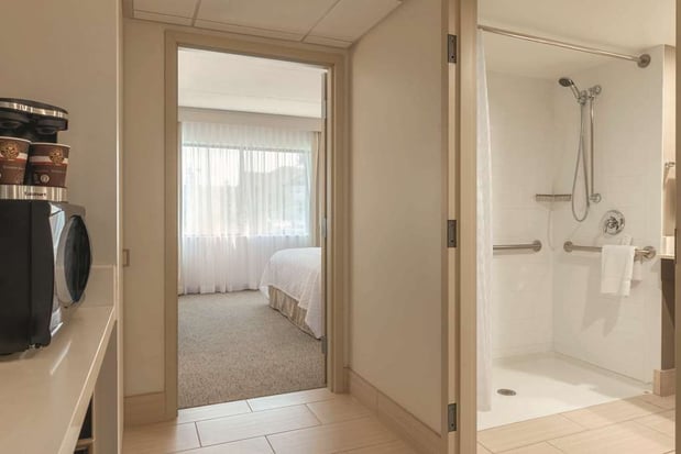 Images Embassy Suites by Hilton Milwaukee Brookfield