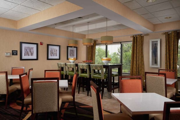 Images Hampton Inn Shrewsbury