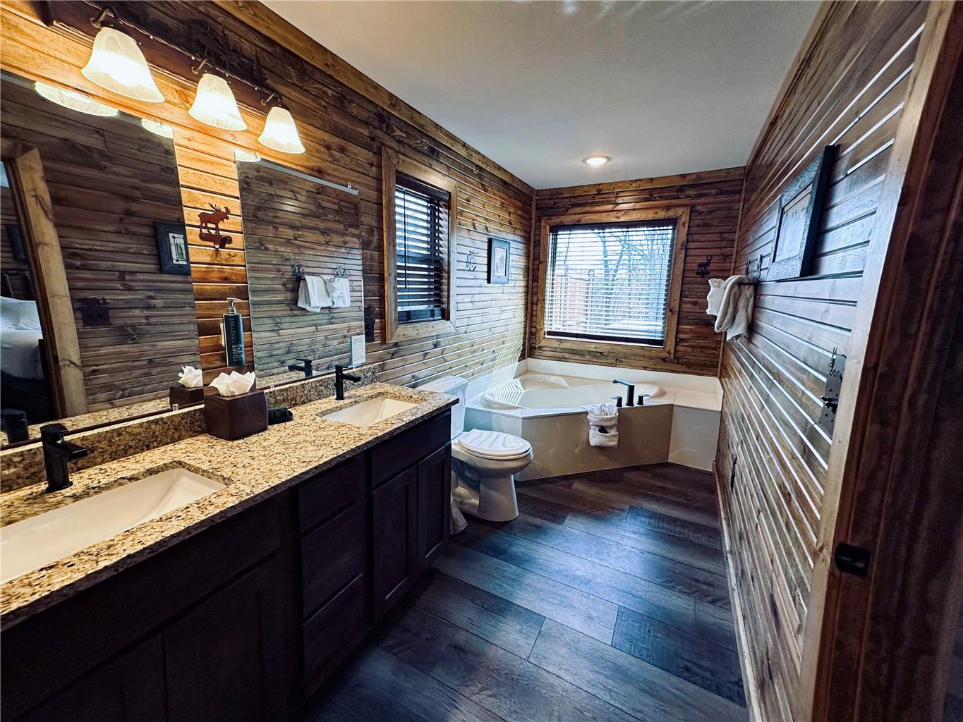 Guest room bath