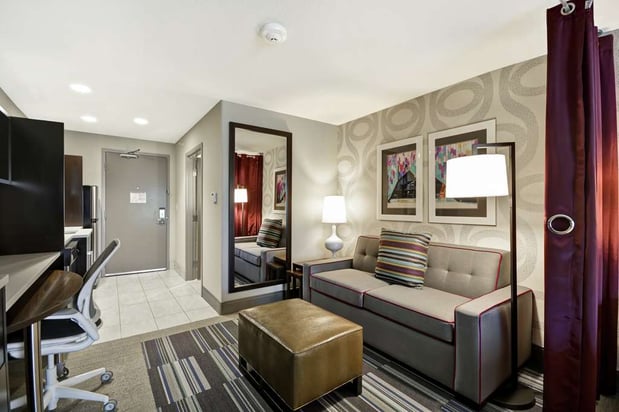 Images Home2 Suites by Hilton KCI Airport