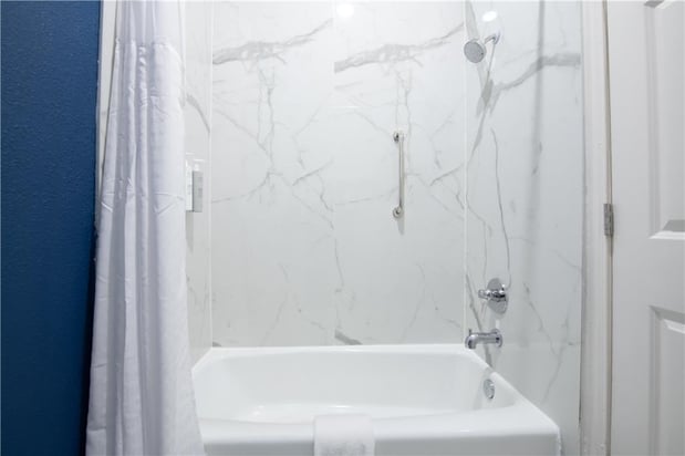 Images Spark by Hilton Lafayette South
