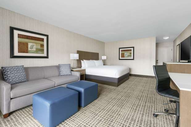Images DoubleTree by Hilton Hotel Colorado Springs