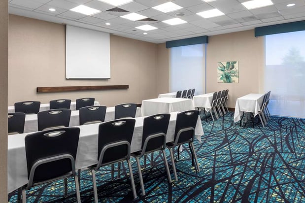 Images Homewood Suites by Hilton Phoenix Airport South