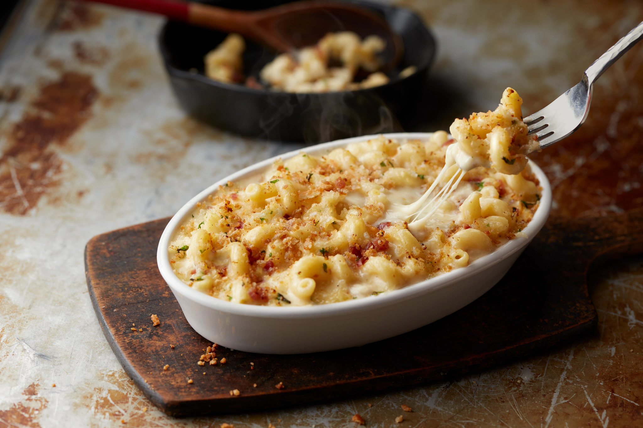 LongHorn's Steakhouse Mac & Cheese with applewood smoked bacon and four cheeses.