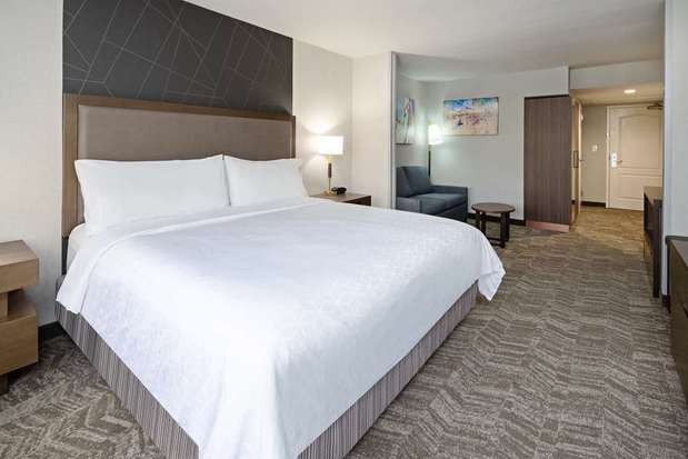 Images Best Western Valencia/Six Flags Inn & Suites