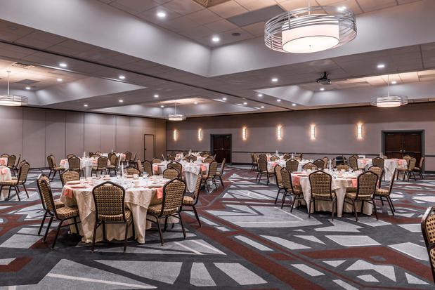 Images Holiday Inn Auburn-Finger Lakes Region by IHG