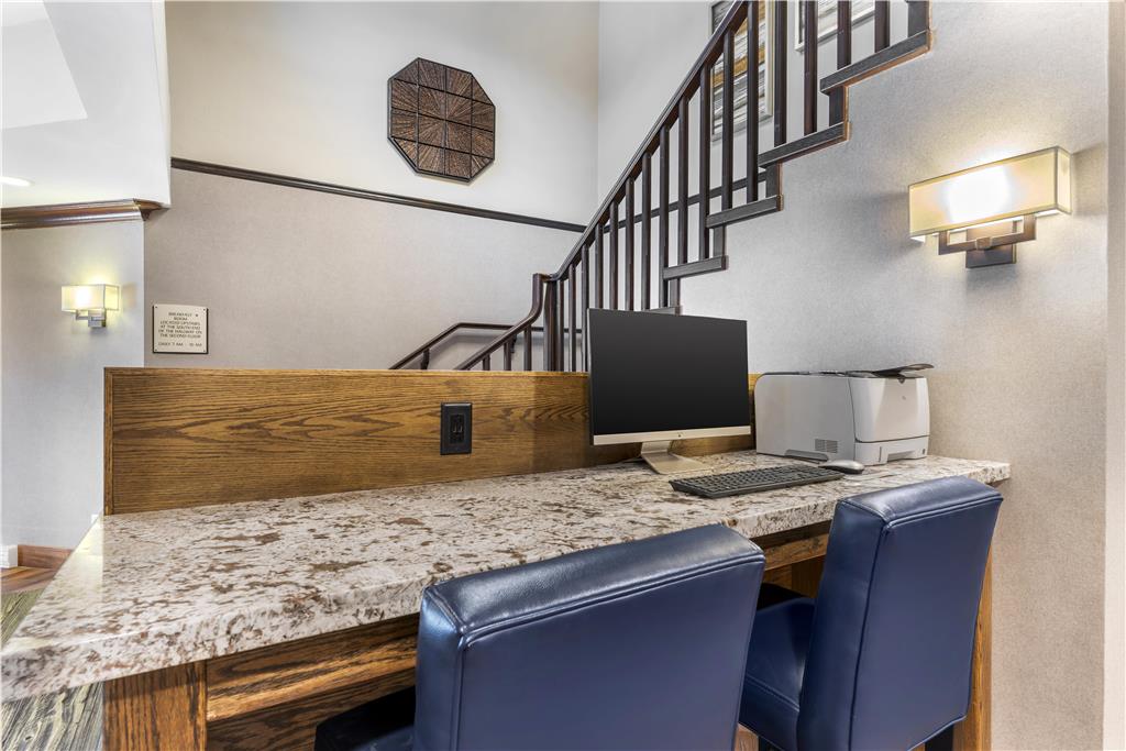 Images Best Western Plus Country Meadows Inn