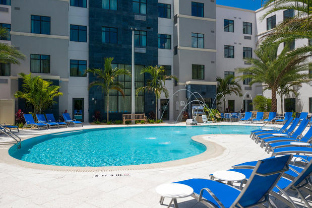 Images Staybridge Suites Naples - Marco Island by IHG