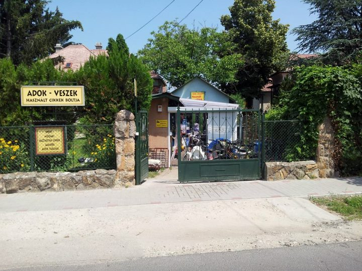 Images Adok-Veszek Használt Cikkek Boltja, Antik és stíl bútorok