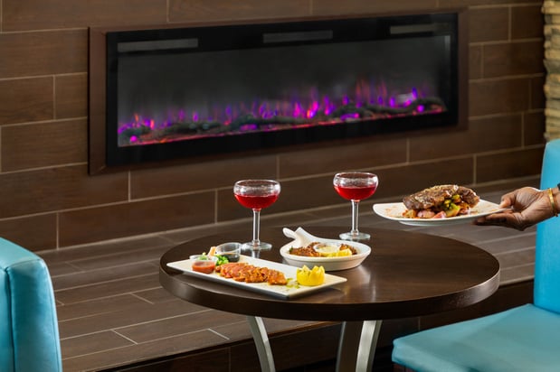 Images Holiday Inn Virginia Beach - Norfolk by IHG