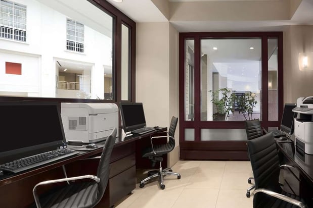 Images Embassy Suites by Hilton Alexandria Old Town